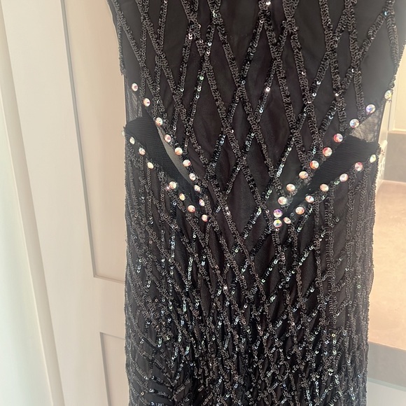 Gorgeous, sexy, beaded & sequin full length dress with stretch.FANTASTIC DEAL!!! - Picture 5 of 5